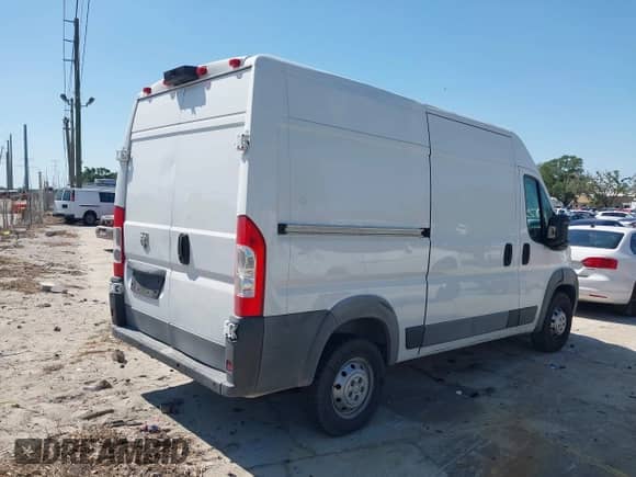 2016 Ram ProMaster Cargo с VIN 3C6TRVCG9GE107680, выставлен на аукционе IAAI как лот 41995298 с пробегом 123 622 миль миль и . История ставок и продаж доступна на DreamBid. Изображение 4.