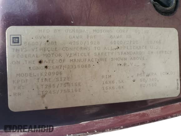 1992 Chevrolet Suburban с VIN 1GNGK26N7NJ315068, выставлен на аукционе Copart как лот 61382035 с пробегом 269 910 миль миль и Списание • Salvage title. История ставок и продаж доступна на DreamBid. Изображение 13.