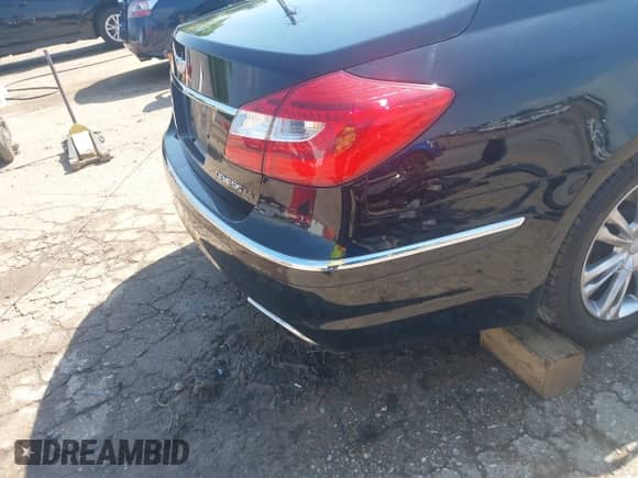 2012 Hyundai Genesis 4.6L с VIN KMHGC4DF9CU166571, выставлен на аукционе IAAI как лот 42058074 с пробегом 149 805 миль миль и . История ставок и продаж доступна на DreamBid. Изображение 20.