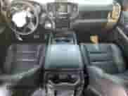 2020 Ram 1500 Rebel z VIN 1C6SRFLT0LN265734, wystawiony jako Copart lot #68314085 z przebiegiem 62 838 mil mil oraz Szkoda całkowita • Salvage title. Historia ofert i sprzedaży dostępna na DreamBid. Obrazek 8.