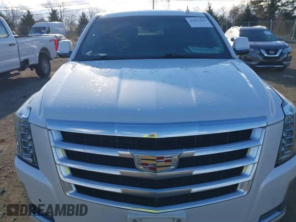 2016 Cadillac Escalade ESV Luxury Collection z VIN 1GYS4HKJ5GR323106, wystawiony jako IAAI lot #41027459 z przebiegiem 120 655 mil mil oraz . Historia ofert i sprzedaży dostępna na DreamBid. Obrazek 12.