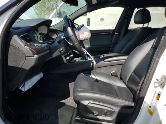 2017 BMW 5 Series 535i с VIN WBA5M2C59HG499197, выставлен на аукционе Copart как лот 57778334 с пробегом 52 552 миль миль и Списание • Salvage title. История ставок и продаж доступна на DreamBid. Изображение 7.