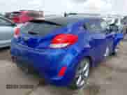 2012 Hyundai Veloster w/Black Int с VIN KMHTC6AD8CU067589, выставлен на аукционе IAAI как лот 43408833 с пробегом 159 802 миль миль и . История ставок и продаж доступна на DreamBid. Изображение 4.