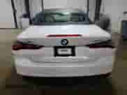 2022 BMW 4 Series 430i xDrive z VIN WBA43AT03NCH84917, wystawiony jako Copart lot #54677635 z przebiegiem 47 301 mil mil oraz Szkoda całkowita • Salvage title. Historia ofert i sprzedaży dostępna na DreamBid. Obrazek 6.