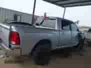 2017 Ram 1500 Big Horn z VIN 1C6RR6LT3HS582981, wystawiony jako IAAI lot #41682102 z przebiegiem 125 538 mil mil oraz . Historia ofert i sprzedaży dostępna na DreamBid. Obrazek 14.