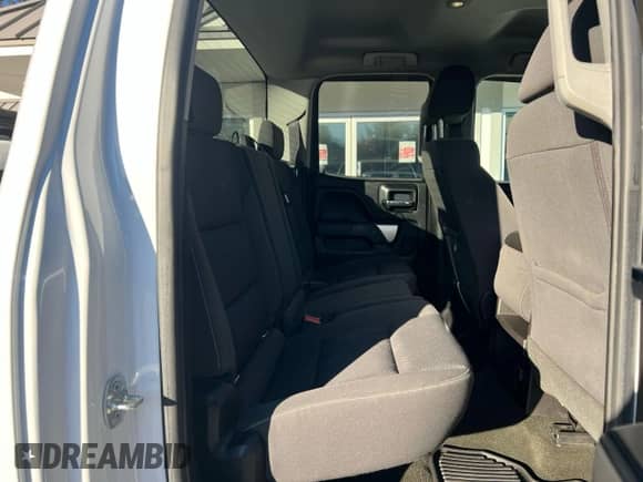2017 Chevrolet Silverado 1500 LT с VIN 1GCVKREC9HZ216007, выставлен на аукционе Copart как лот 89912125 с пробегом 253 310 миль миль и Чистый • Clean title. История ставок и продаж доступна на DreamBid. Изображение 6.