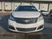 2015 Chevrolet Traverse LT z VIN 1GNKVGKDXFJ187633, wystawiony jako Copart lot #80342225 z przebiegiem 97 122 mil mil oraz Szkoda całkowita • Salvage title. Historia ofert i sprzedaży dostępna na DreamBid. Obrazek 5.