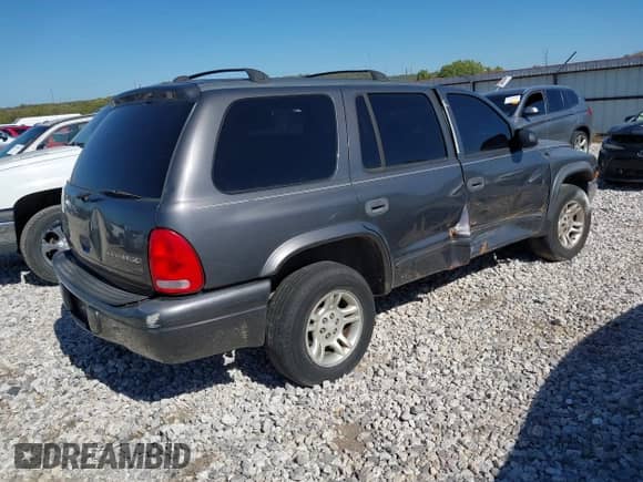 2003 Dodge Durango SLT with VIN 1D4HR48N23F557643, listed as a IAAI auction lot 43427680 with 217,297 mi miles and . Bid and sale history available at DreamBid. Image 4.