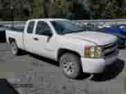 2007 Chevrolet Silverado 1500 1LT z VIN 1GCEC19C97Z622330, wystawiony jako Copart lot #82590945 z przebiegiem Nie podano mil oraz Szkoda całkowita • Salvage title. Historia ofert i sprzedaży dostępna na DreamBid. Obrazek 4.