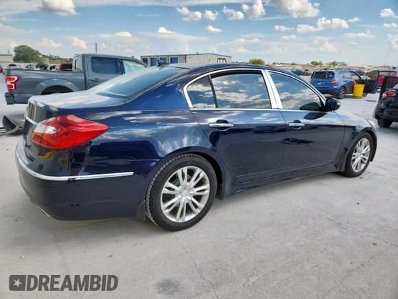 2013 Hyundai Genesis 3.8L with VIN KMHGC4DD2DU232300, listed as a Copart auction lot 85719285 with 126,794 mi miles and Salvage title. Bid and sale history available at DreamBid. Image 3.