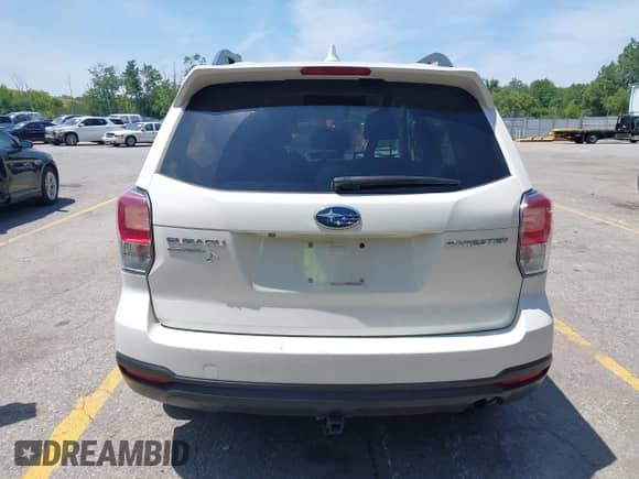 2018 Subaru Forester Premium z VIN JF2SJAGC9JH465554, wystawiony jako IAAI lot #42656773 z przebiegiem Nie podano mil oraz . Historia ofert i sprzedaży dostępna na DreamBid. Obrazek 15.