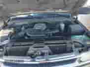 2002 Chevrolet Tahoe LT z VIN 1GNEK13T12J136864, wystawiony jako Copart lot #84018745 z przebiegiem 234 732 mil mil oraz Czysty tytuł • Clean title. Historia ofert i sprzedaży dostępna na DreamBid. Obrazek 11.