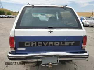 1988 Chevrolet Blazer z VIN 1GNCT18Z1J8167006, wystawiony jako Copart lot #67576925 z przebiegiem 262 492 mil mil oraz Czysty tytuł • Clean title. Historia ofert i sprzedaży dostępna na DreamBid. Obrazek 6.