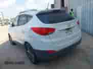 2015 Hyundai Tucson SE with VIN KM8JU3AG4FU115462, listed as a IAAI auction lot 43153108 with 97,807 mi miles and . Bid and sale history available at DreamBid. Image 3.