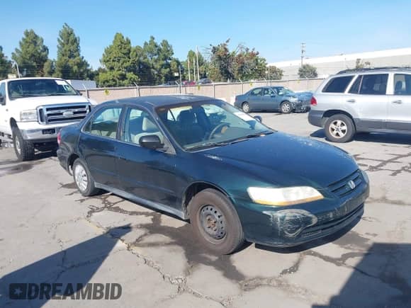 2001 Honda Accord VP с VIN 1HGCF86601A051159, выставлен на аукционе IAAI как лот 43595501 с пробегом 205 303 миль миль и . История ставок и продаж доступна на DreamBid. Изображение 1.