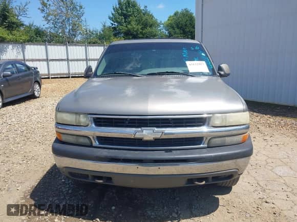 2001 Chevrolet Suburban LS с VIN 3GNFK16T41G131819, выставлен на аукционе IAAI как лот 43132957 с пробегом 276 487 миль миль и . История ставок и продаж доступна на DreamBid. Изображение 6.