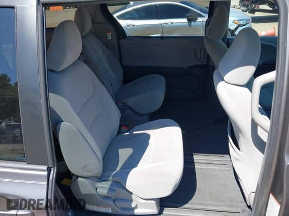 2016 Toyota Sienna LE AAS with VIN 5TDKK3DC5GS707921, listed as a IAAI auction lot 43116737 with 131,515 mi miles and . Bid and sale history available at DreamBid. Image 8.
