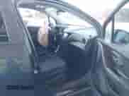 2021 Chevrolet Trax LS с VIN KL7CJNSB5MB350091, выставлен на аукционе IAAI как лот 42570528 с пробегом 69 994 миль миль и . История ставок и продаж доступна на DreamBid. Изображение 5.