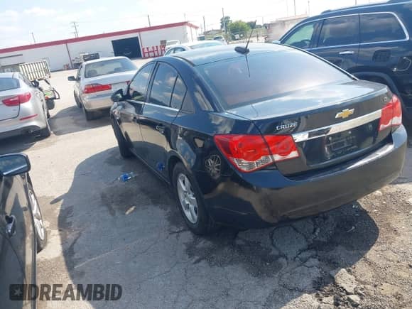 2015 Chevrolet Cruze LT с VIN 1G1PC5SB1F7151780, выставлен на аукционе IAAI как лот 43333479 с пробегом 147 341 миль миль и . История ставок и продаж доступна на DreamBid. Изображение 3.
