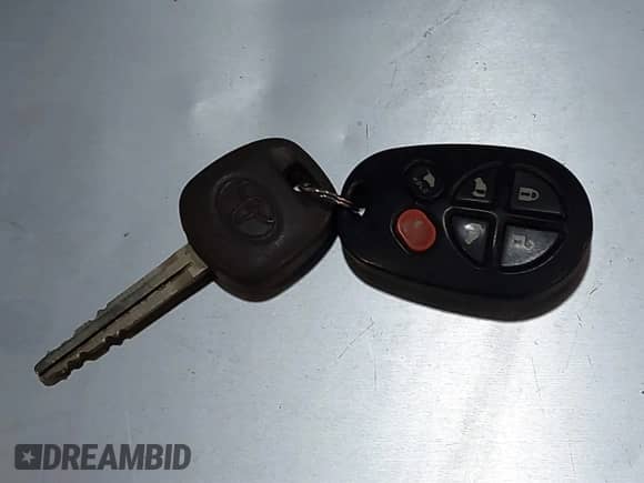 2010 Toyota Sienna XLE с VIN 5TDYK4CC2AS309994, выставлен на аукционе IAAI как лот 41487495 с пробегом Не указан миль и . История ставок и продаж доступна на DreamBid. Изображение 11.