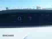 2017 Toyota Prius Two z VIN JTDKBRFU8H3034165, wystawiony jako IAAI lot #43067281 z przebiegiem 143 518 mil mil oraz . Historia ofert i sprzedaży dostępna na DreamBid. Obrazek 7.