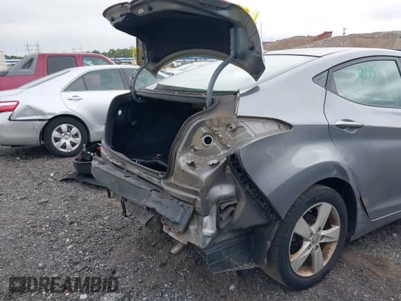 2013 Hyundai Elantra GLS с VIN KMHDH4AE0DU630302, выставлен на аукционе IAAI как лот 43164645 с пробегом 187 218 миль миль и . История ставок и продаж доступна на DreamBid. Изображение 14.