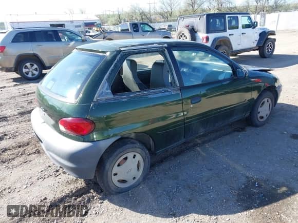 2000 Chevrolet Metro с VIN 2C1MR2263Y6712829, выставлен на аукционе IAAI как лот 42211726 с пробегом 141 976 миль миль и . История ставок и продаж доступна на DreamBid. Изображение 4.