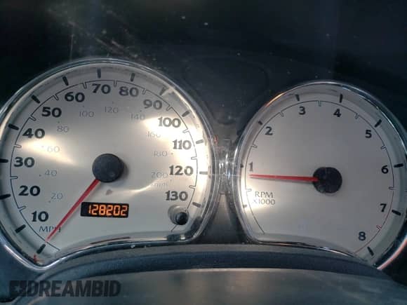 2004 Saturn VUE V6 z VIN 5GZCZ53414S877622, wystawiony jako Copart lot #72839974 z przebiegiem 128 202 mil mil oraz Szkoda całkowita • Salvage title. Historia ofert i sprzedaży dostępna na DreamBid. Obrazek 9.