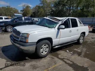2005 Chevrolet Avalanche Z66 с VIN 3GNEC12Z45G141517, выставлен на аукционе Copart как лот 50164185 с пробегом 267 047 миль миль и На запчасти • Non repairable. История ставок и продаж доступна на DreamBid. Изображение 1.