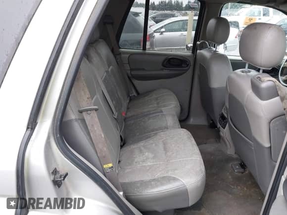 2004 Chevrolet TrailBlazer LT с VIN 1GNDT13SX42171237, выставлен на аукционе IAAI как лот 42915178 с пробегом 253 424 миль миль и . История ставок и продаж доступна на DreamBid. Изображение 8.