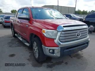 2017 Toyota Tundra Limited z VIN 5TFFW5F11HX214875, wystawiony jako IAAI lot #43389249 z przebiegiem 315 525 mil mil oraz . Historia ofert i sprzedaży dostępna na DreamBid. Obrazek 1.
