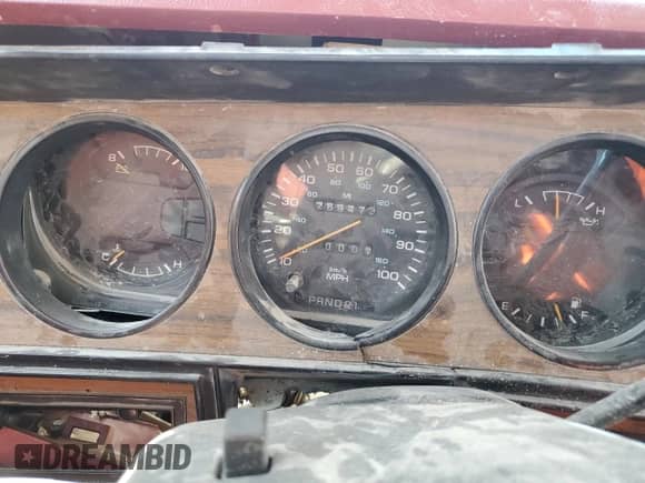 1992 Dodge D/W 250 with VIN 1B7KM26C0NS501198, listed as a Copart auction lot 50317475 with 269,473 mi miles and Salvage title. Bid and sale history available at DreamBid. Image 9.