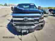 2019 Chevrolet Silverado 2500HD LT z VIN 1GC1KSEG8KF202973, wystawiony jako Copart lot #84616775 z przebiegiem 130 462 mil mil oraz Szkoda całkowita • Salvage title. Historia ofert i sprzedaży dostępna na DreamBid. Obrazek 5.