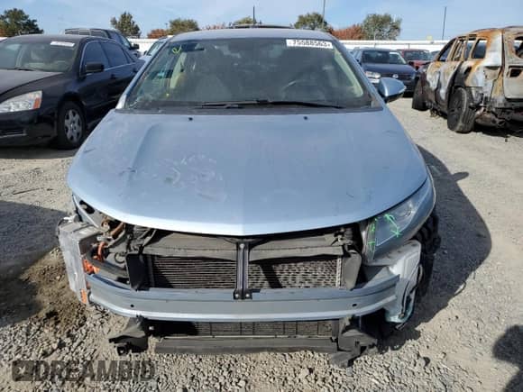 2015 Chevrolet Volt z VIN 1G1RC6E42FU120485, wystawiony jako Copart lot #75588563 z przebiegiem Nie podano mil oraz . Historia ofert i sprzedaży dostępna na DreamBid. Obrazek 5.