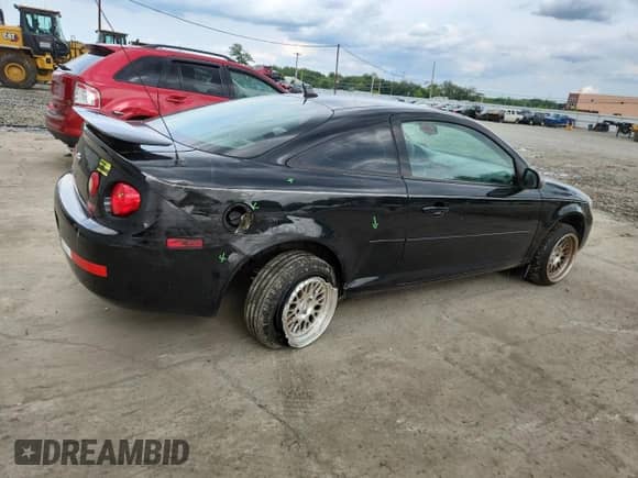 2010 Chevrolet Cobalt 1LT z VIN 1G1AD1F51A7115256, wystawiony jako Copart lot #66929045 z przebiegiem 104 437 mil mil oraz Szkoda całkowita • Salvage title. Historia ofert i sprzedaży dostępna na DreamBid. Obrazek 3.