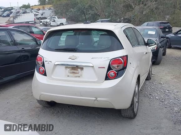 2015 Chevrolet Sonic LTZ с VIN 1G1JE6SB3F4169236, выставлен на аукционе IAAI как лот 43289189 с пробегом 123 994 миль миль и . История ставок и продаж доступна на DreamBid. Изображение 4.