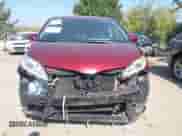 2018 Toyota Sienna LE z VIN 5TDJZ3DC9JS202902, wystawiony jako IAAI lot #43373131 z przebiegiem 145 490 mil mil oraz . Historia ofert i sprzedaży dostępna na DreamBid. Obrazek 6.