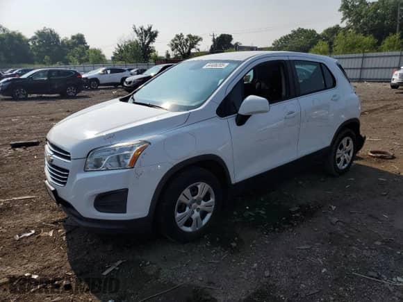 2016 Chevrolet Trax LS with VIN 3GNCJKSB2GL273093, listed as a Copart auction lot 64406205 with 112,493 mi miles and Salvage title. Bid and sale history available at DreamBid. Image 1.