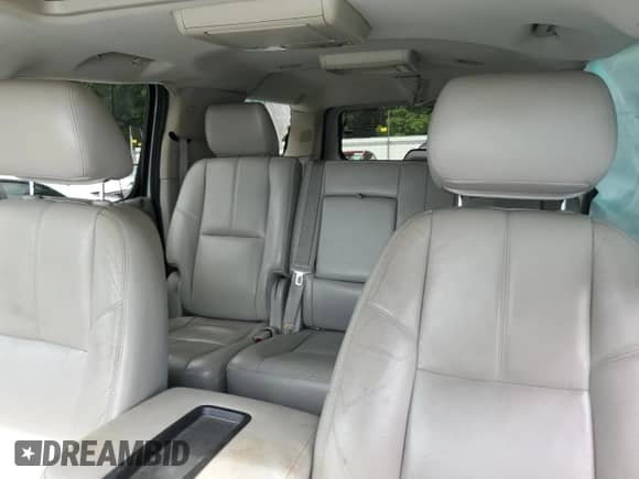 2012 Chevrolet Suburban LT with VIN 1GNSCJE04CR226418, listed as a Copart auction lot 68441485 with 261,488 mi miles and Salvage title. Bid and sale history available at DreamBid. Image 10.