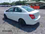 2018 Chevrolet Sonic LS с VIN 1G1JB5SH4J4114035, выставлен на аукционе IAAI как лот 42377414 с пробегом 158 452 миль миль и . История ставок и продаж доступна на DreamBid. Изображение 3.