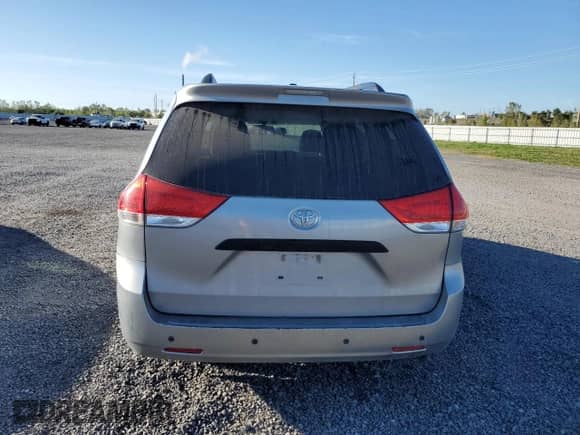 2012 Toyota Sienna with VIN 5TDZK3DC0CS202667, listed as a Copart auction lot 80489835 with 192,309 mi miles and Clean title. Bid and sale history available at DreamBid. Image 6.