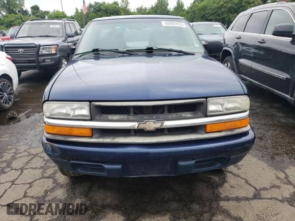 2000 Chevrolet S-10 с VIN 1GCCS1453YK217190, выставлен на аукционе Copart как лот 60882455 с пробегом 153 695 миль миль и Списание • Salvage title. История ставок и продаж доступна на DreamBid. Изображение 5.