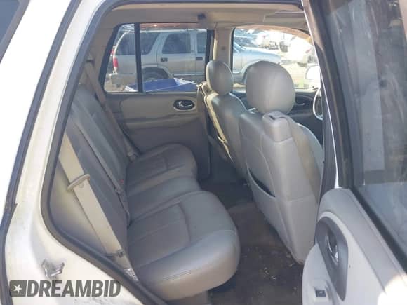 2007 Chevrolet TrailBlazer LT с VIN 1GNDS13S772298230, выставлен на аукционе IAAI как лот 41095871 с пробегом 195 394 миль миль и . История ставок и продаж доступна на DreamBid. Изображение 8.