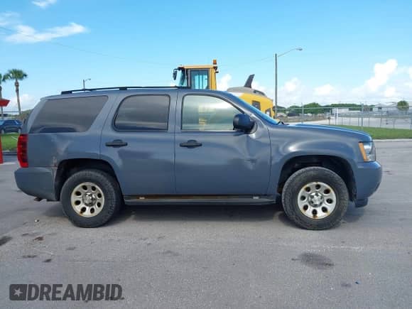 2012 Chevrolet Tahoe Commercial с VIN 1GNSK2E09CR207176, выставлен на аукционе IAAI как лот 42824284 с пробегом 152 063 миль миль и . История ставок и продаж доступна на DreamBid. Изображение 13.