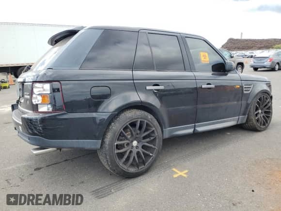 2006 Land Rover Range Rover Sport SC with VIN SALSH23496A978004, listed as a Copart auction lot 68916095 with 118,224 mi miles and Salvage title. Bid and sale history available at DreamBid. Image 3.