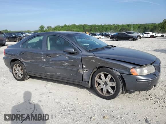2005 Volvo S60 с VIN YV1RH592452477022, выставлен на аукционе Copart как лот 53780265 с пробегом 194 308 миль миль и Списание • Salvage title. История ставок и продаж доступна на DreamBid. Изображение 4.