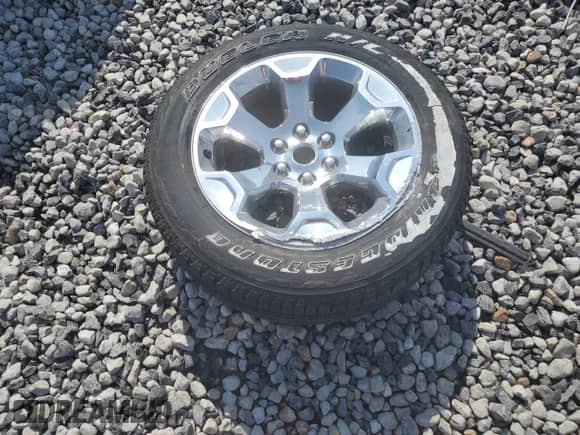 2022 Ram 1500 Big Horn z VIN 1C6RRFFG5NN430466, wystawiony jako Copart lot #80661565 z przebiegiem 25 301 mil mil oraz Szkoda całkowita • Salvage title. Historia ofert i sprzedaży dostępna na DreamBid. Obrazek 12.