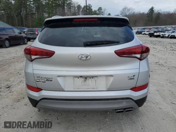 2017 Hyundai Tucson Value z VIN KM8J3CA21HU309795, wystawiony jako Copart lot #54085695 z przebiegiem 63 478 mil mil oraz Szkoda całkowita • Salvage title. Historia ofert i sprzedaży dostępna na DreamBid. Obrazek 6.
