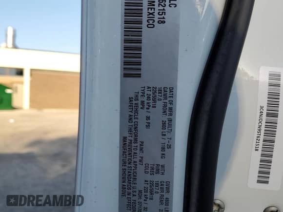 2025 Jeep Compass Limited with VIN 3C4NJDCN9ST621518, listed as a Copart auction lot 84233955 with 412 mi miles and Salvage title. Bid and sale history available at DreamBid. Image 13.