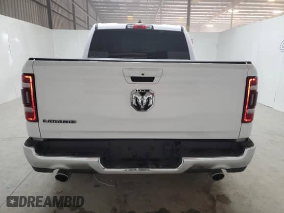 2024 Ram 1500 Laramie z VIN 1C6RREJT4RN220011, wystawiony jako Copart lot #69116525 z przebiegiem 46 649 mil mil oraz Czysty tytuł • Clean title. Historia ofert i sprzedaży dostępna na DreamBid. Obrazek 6.